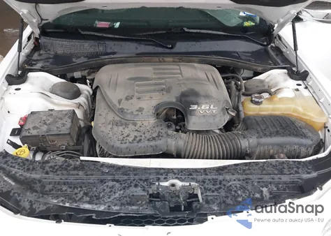 2019 Chrysler 300 Limited z USA, uszkodzony, nr VIN 2C3CCAEG7KH568555